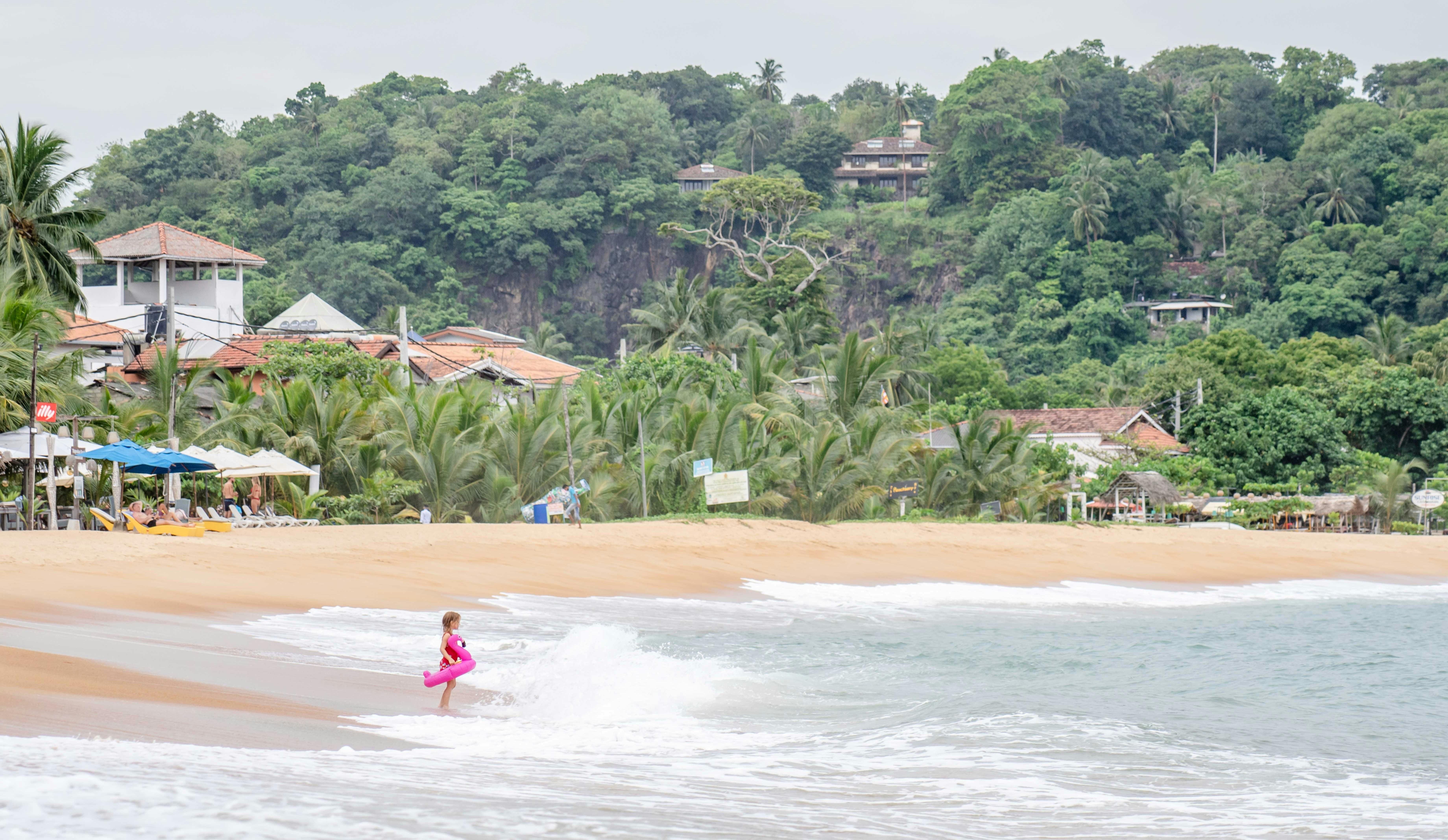 Hikkaduwa Beach in Sri Lanka – Surfen, Tauchen und Tropisches Strandparadies entdecken